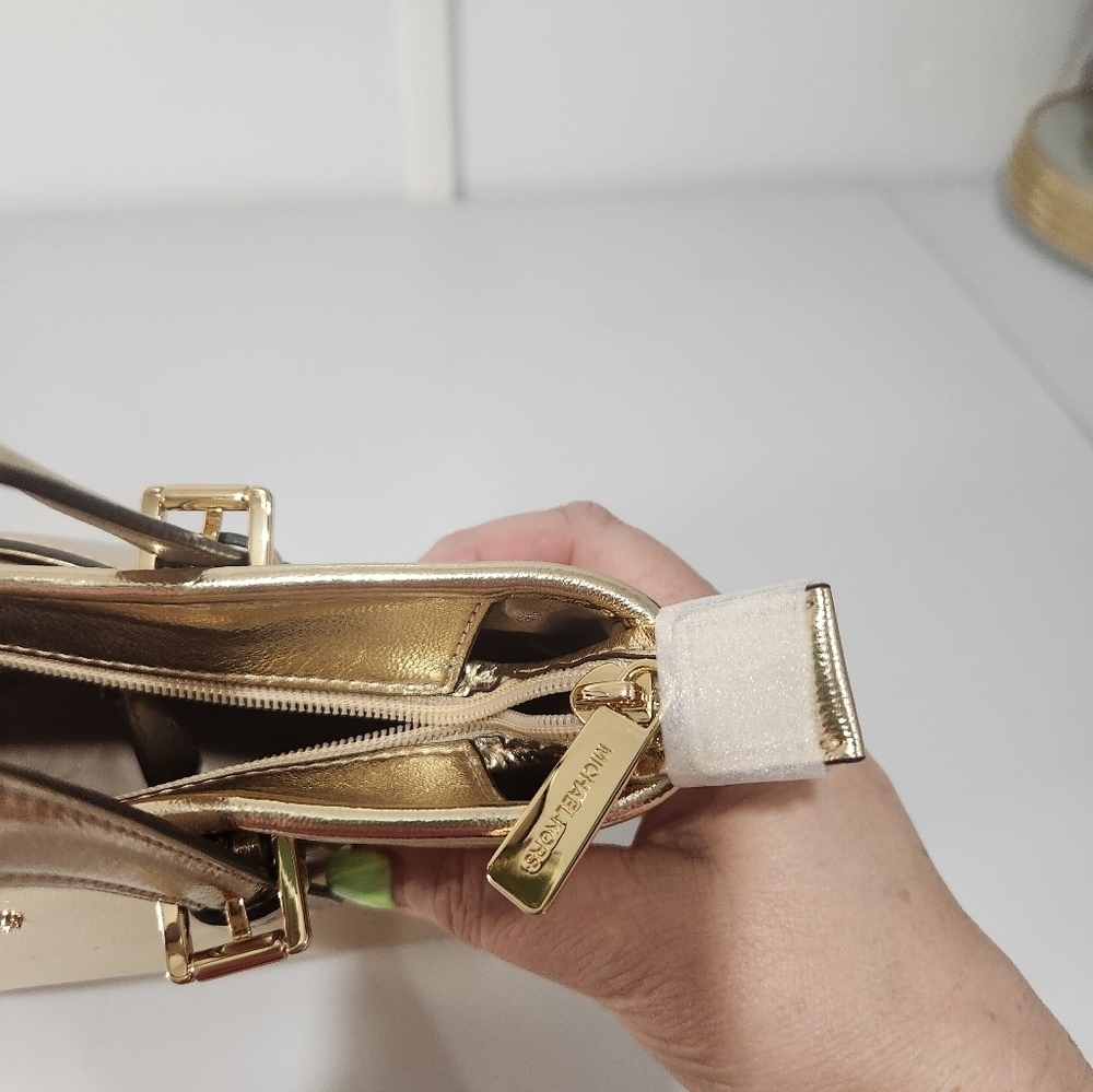 Michael Kors Small Gold Tote Bag - Picture 3 of 11